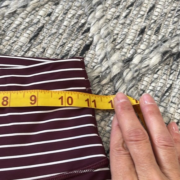 EUC Lululemon Wunder Under Crop (High Rise) Luxtreme 21” Leggings - Picture 8 of 11